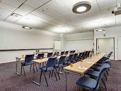 Western Park Globetrotter Airport 3*