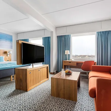 Park By Radisson Airport Hotel 3*