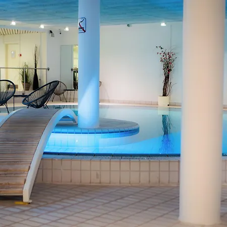 Hotel Western Park Globetrotter Airport 3*