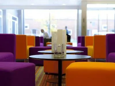 Hotel Park By Radisson Airport